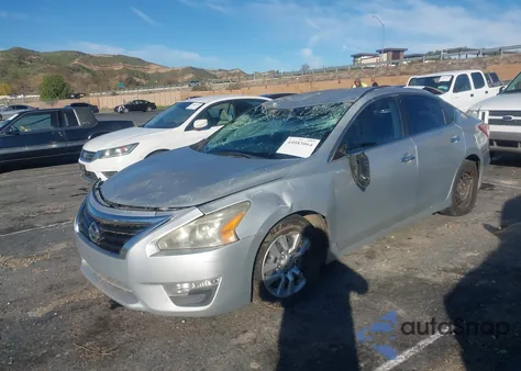 2013 Nissan Altima 2.5 S z USA, uszkodzony, nr VIN 1N4AL3AP9DN556279